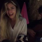 Feride Hilal Akın Bilir Mi